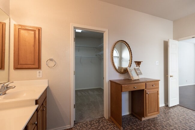 Building Photo - 8818 Firebaugh Dr