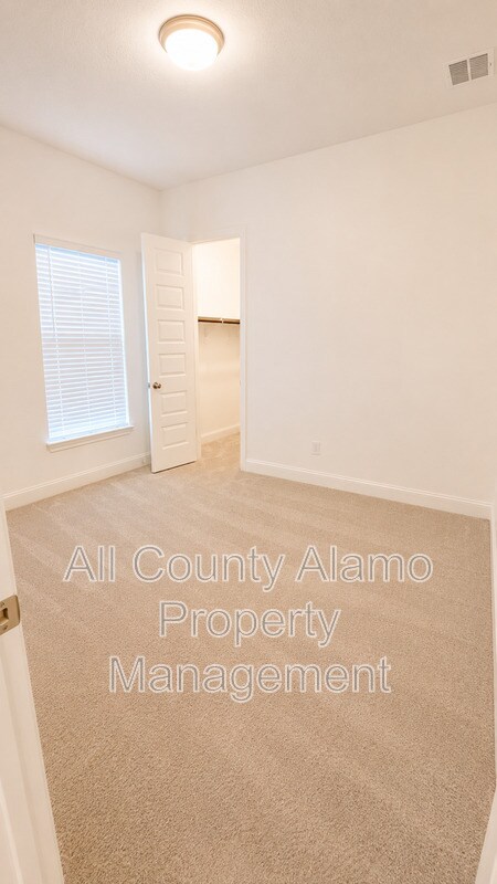 Building Photo - 335 Alpine Lks