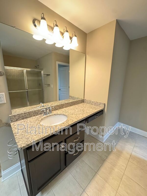 Building Photo - 2045 Birmingham Ct