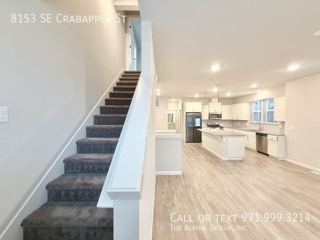 Building Photo - 8153 SE Crabapple St