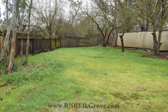 Building Photo - 8960 Chalmers Ct