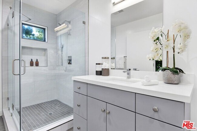 Building Photo - 1458 Butler Ave