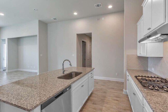 Building Photo - 2208 Bell Mare Vw