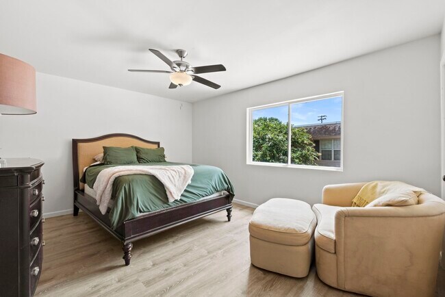 Building Photo - 1115 Augusta Dr