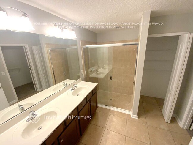 Building Photo - 284 Timberwood Dr