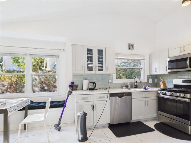 Building Photo - 4060 Brooks Bridge Crossing