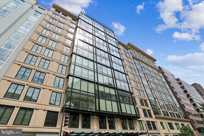 Building Photo - 1133 14th St NW
