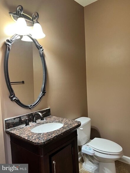 Building Photo - 44377 Stone Roses Cir