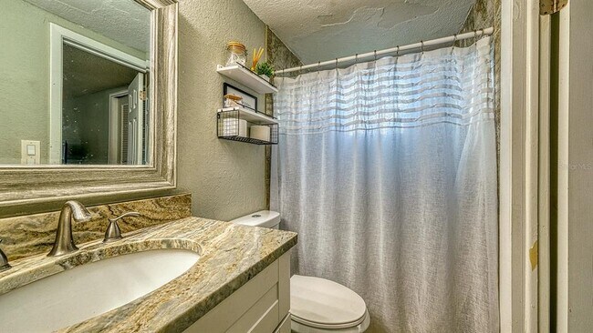 Building Photo - 9206 Gray Fox Ln
