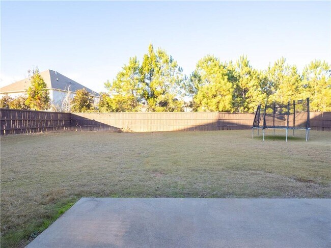 Building Photo - 4550 Farmstead Dr