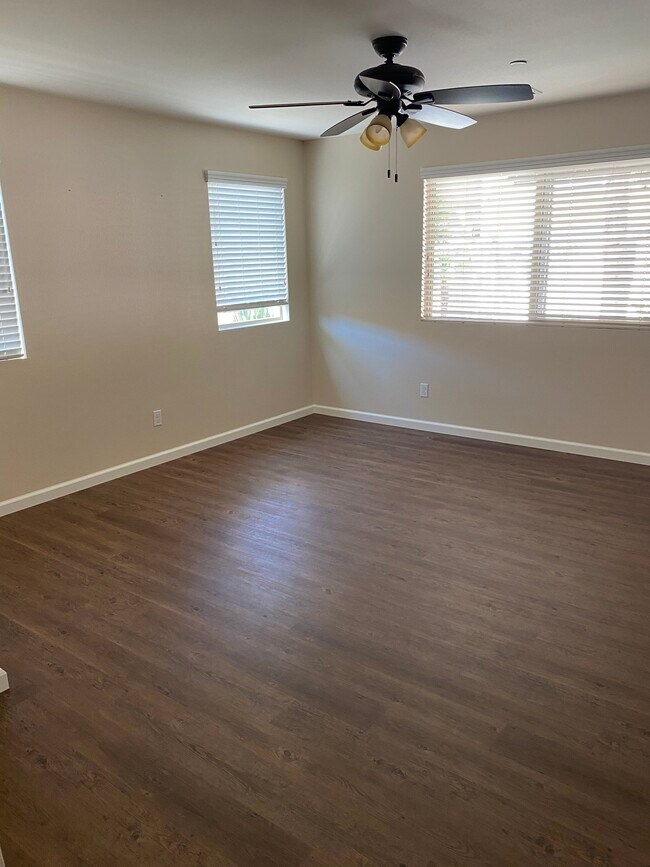 Building Photo - Woodmont