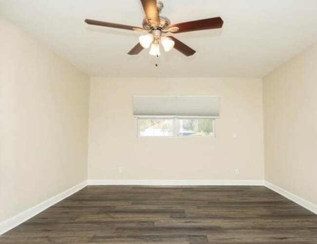 Building Photo - 2186 Greenbriar Blvd