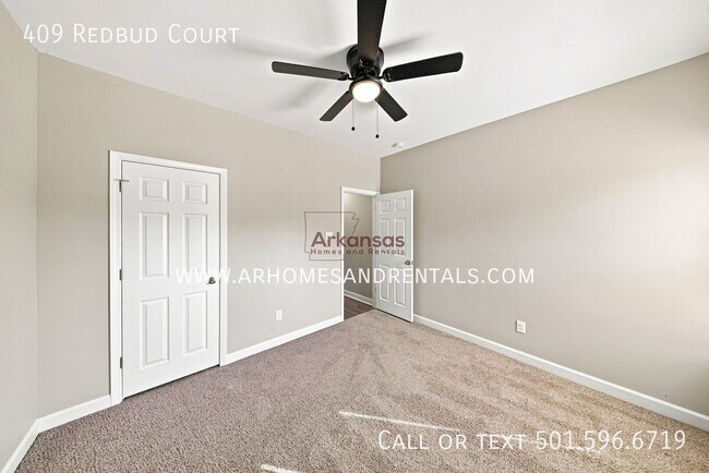 Building Photo - 409 Redbud Ct