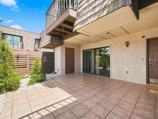 Building Photo - 15314 E Pond Woods Dr