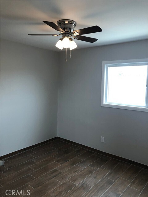 Building Photo - 1108 W 110th St