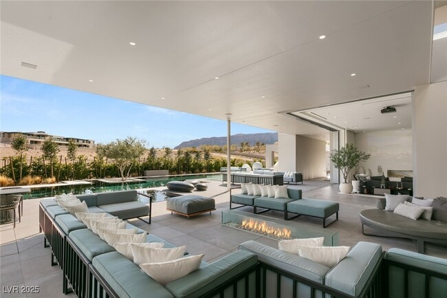 Building Photo - 14 Magic Stone Ln