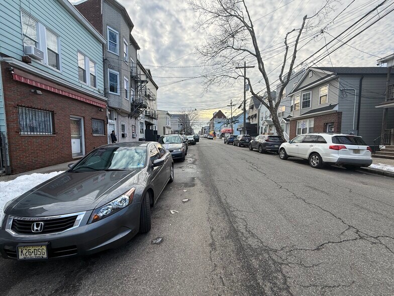 Building Photo - 71 Passaic St