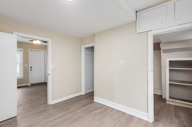 Building Photo - 636 S 25th St