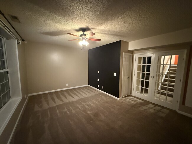 Building Photo - 1512 Barrywood Cir W