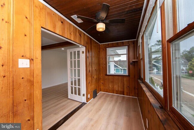 Building Photo - 312 4th Ave