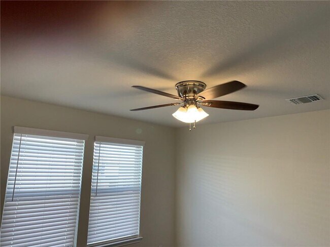 Building Photo - 128 Green Egret Wy