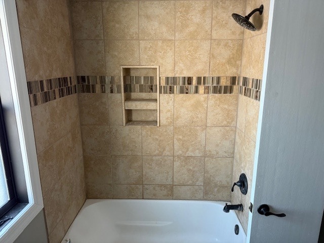 Building Photo - 1824 Chestnut St