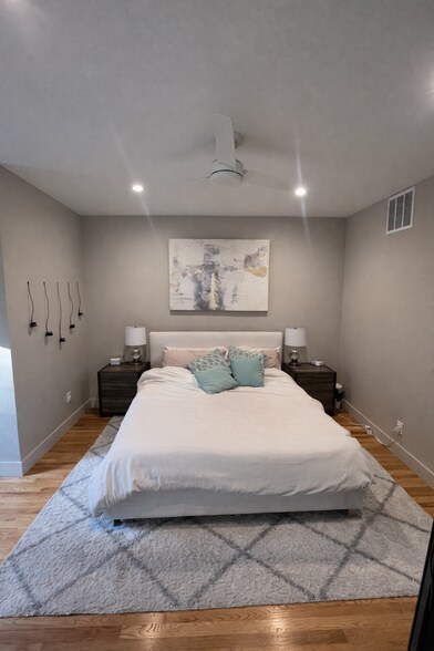 Building Photo - 151 S Lincoln St