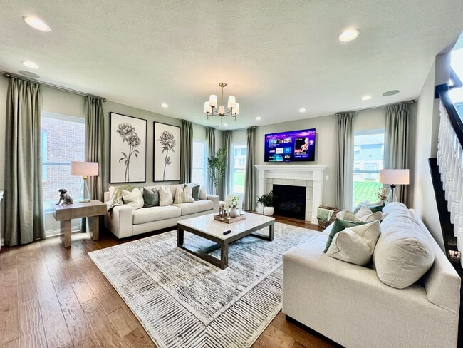 Building Photo - Large Executive home in Beavercreek Well d...