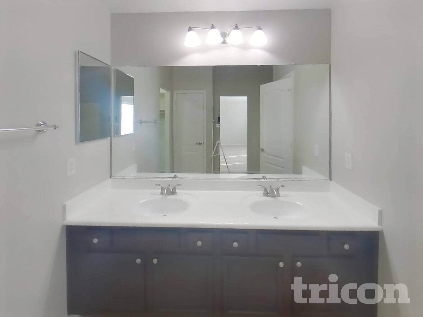 Building Photo - 40081 W Hayden Dr