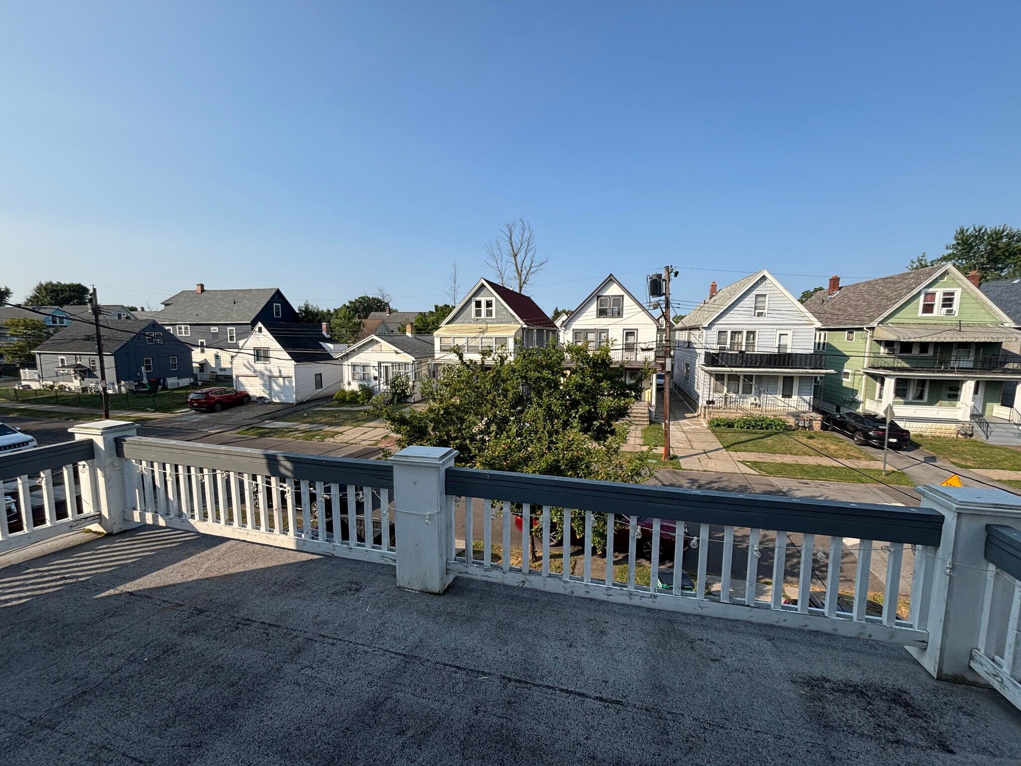 Building Photo - 89 Ullman St