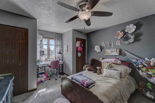 Building Photo - 4025 Wild Flower Dr