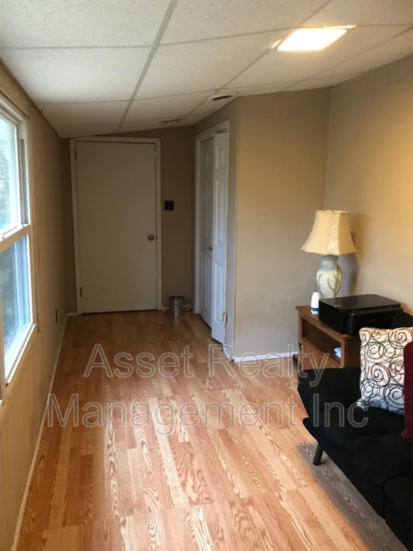 Building Photo - 118 Ogontz Ln