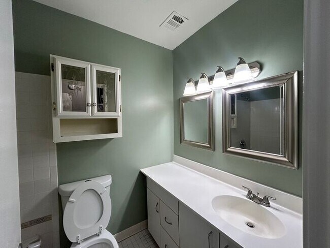 Building Photo - 1 Bedroom Condo, Columbia MD