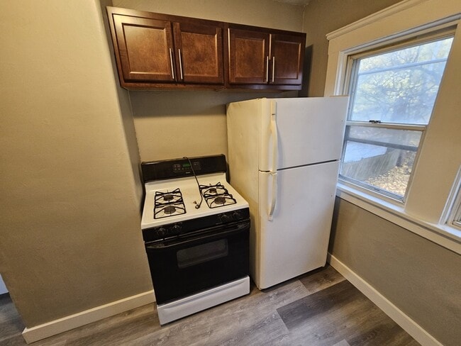 Building Photo - 3294 W 111th St