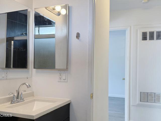 Building Photo - 318 Laveta Terrace