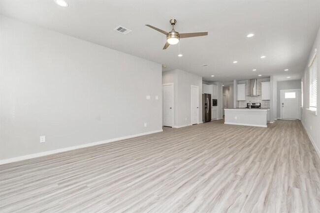Building Photo - 3020 Gunnersbury Dr