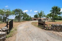 Building Photo - 2020 Hilliard Rd
