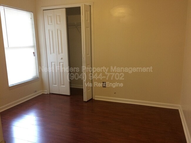 Building Photo - 3255 Abbeyfield Ln