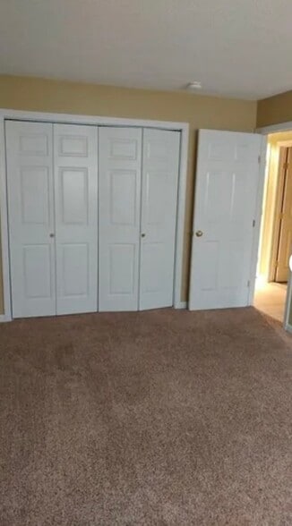 Building Photo - 152 Quarry Hill rd