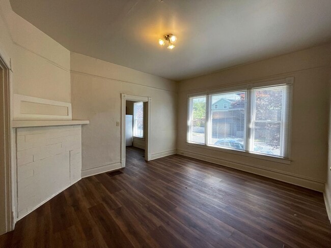 Building Photo - Boise Home with Large Basement, Yard, New ...