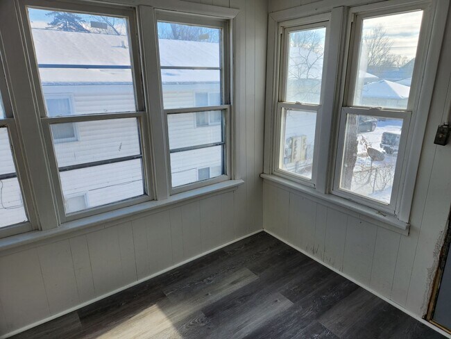 Building Photo - pp924