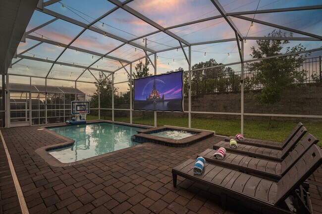 Building Photo - 9052 Sommerset Hills Dr