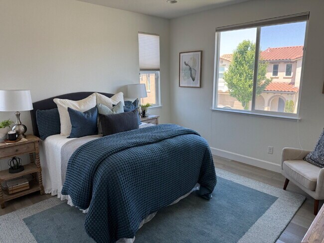 Building Photo - Beautiful Newer Built 3 Bed/2.5 Bath Detached Home in Great Livermore Location