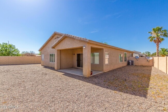 Building Photo - 16071 W Gelding Dr