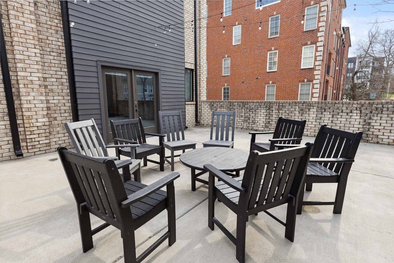 Building Photo - 3206 West End Cir