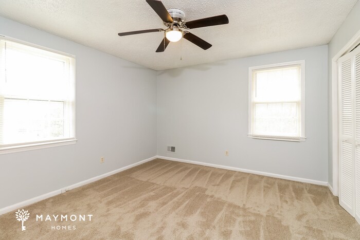 Building Photo - 230 Quail Creek Dr