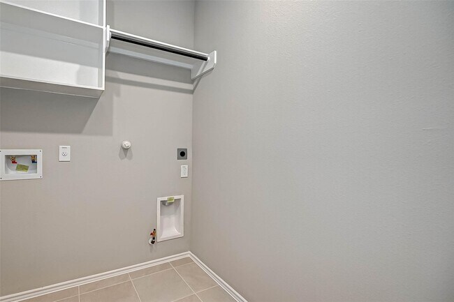 Building Photo - 1535 Munson Valley Rd