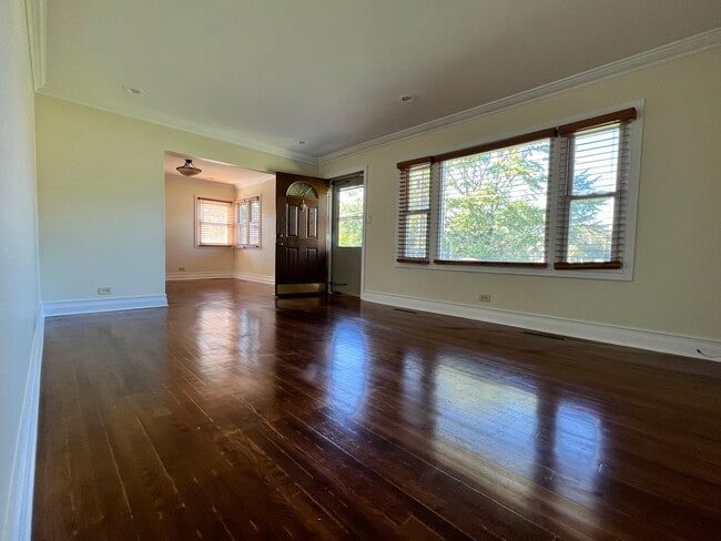 Building Photo - 8431 W 135th St