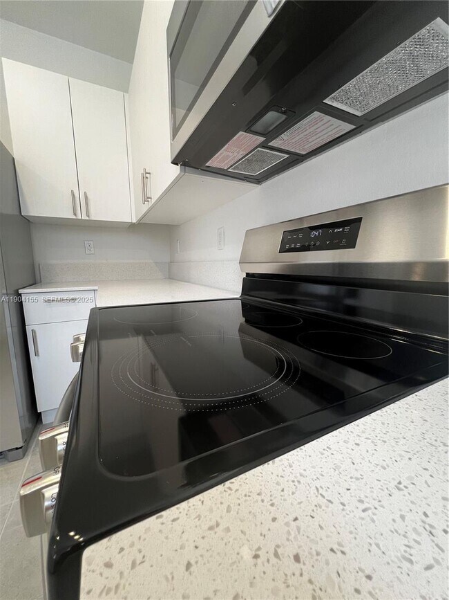 Building Photo - 23035 SW 129th Ave