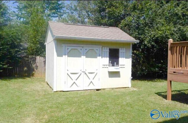 Building Photo - 140 Teal Park Ln